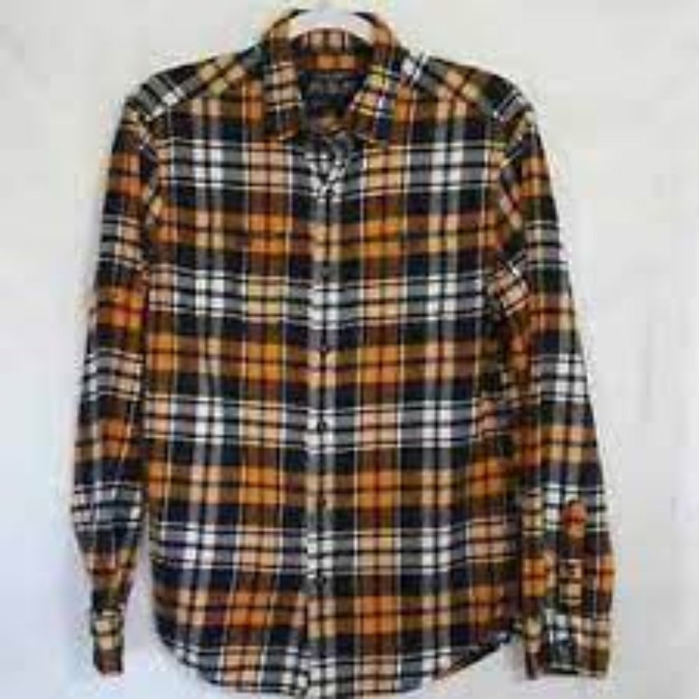Size M button up plaid flannel shirt